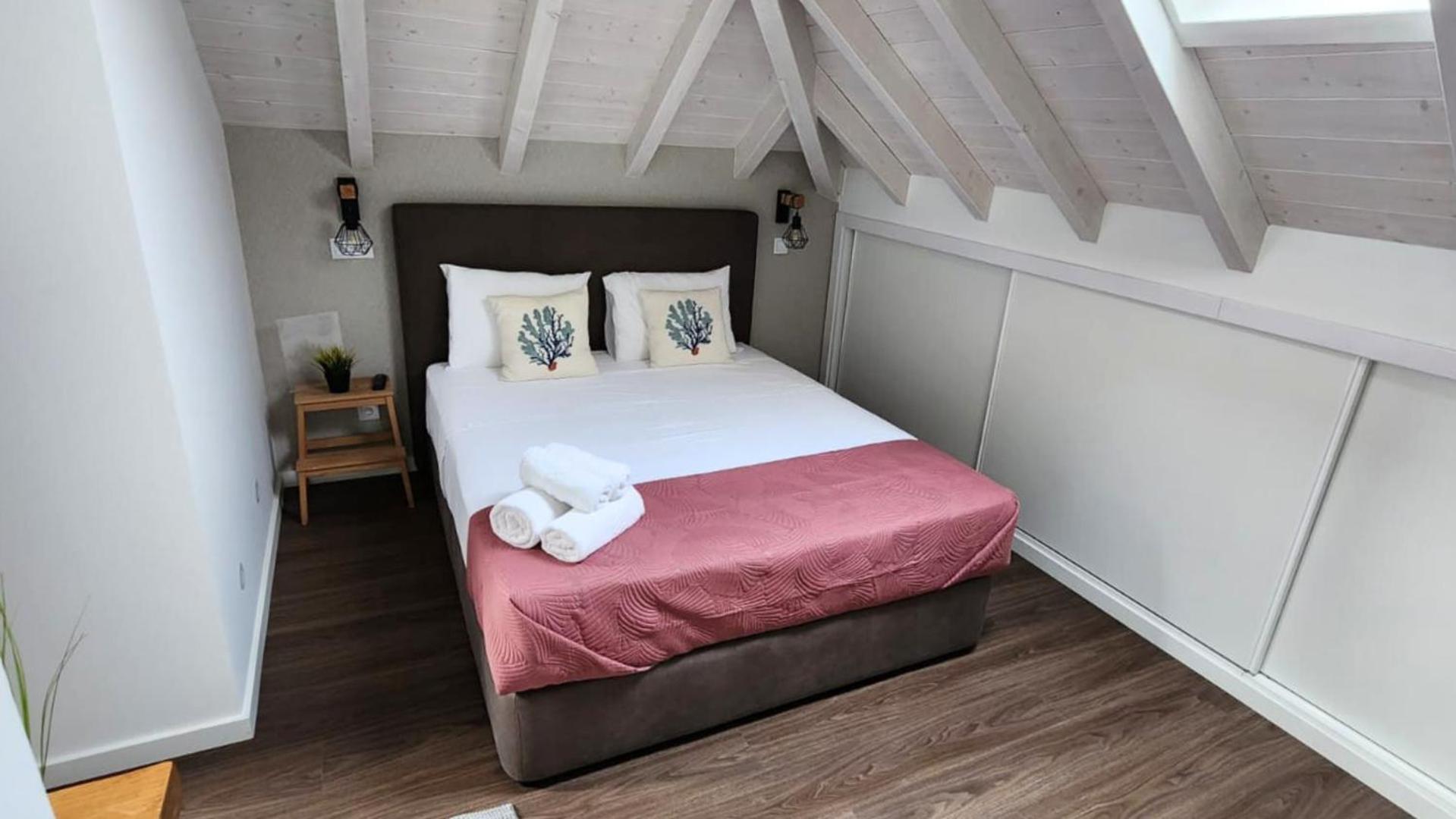 Surfsoul Guesthouse - Bed And Breakfast เปนิช ภายนอก รูปภาพ